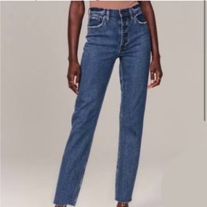 Abercrombie & Fitch The Mom High Rise Ankle Jeans Size 27 Raw Hem Button Fly S60